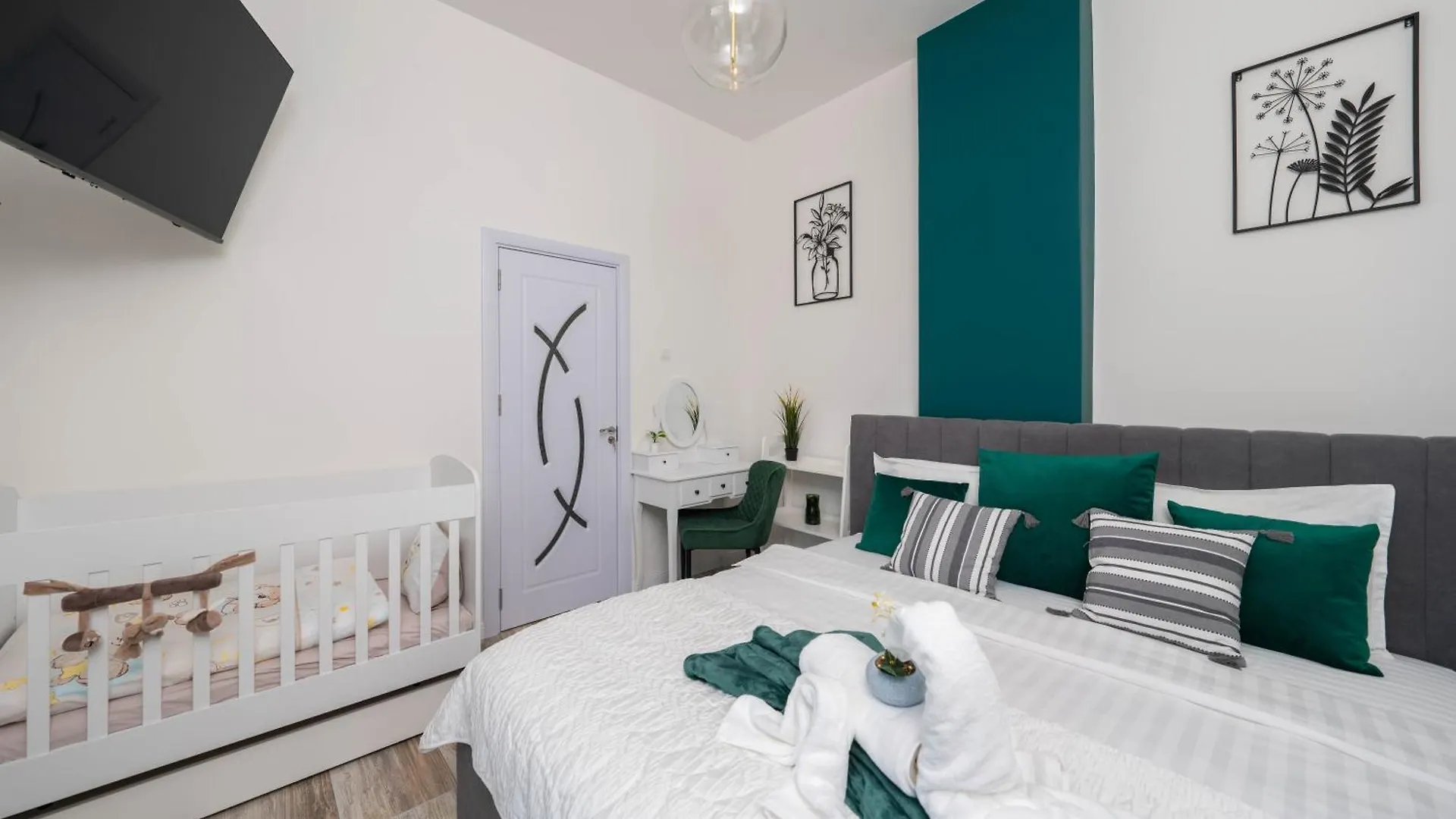 Apartment In The Heart Of The Top Center Варна 0*,  Болгария